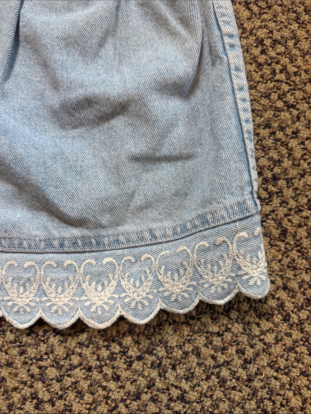 Vintage Switch Light Blue Denim Embroidered Trim High-Waist Jean Short & Top Set - Picture 4 of 10